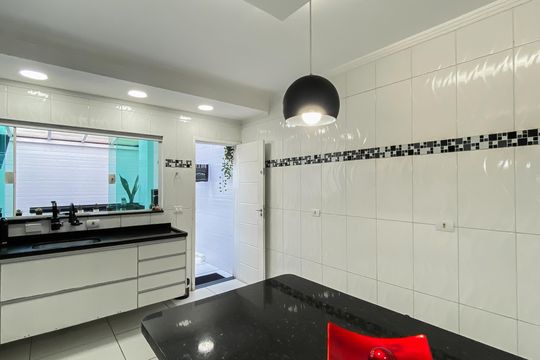 Cozinha  de casa à venda com 2 quartos, 125m² em Vila Ré, São Paulo