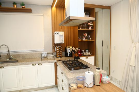 Cozinha de casa à venda com 3 quartos, 180m² em Vila Jardim Vitoria, Goiânia