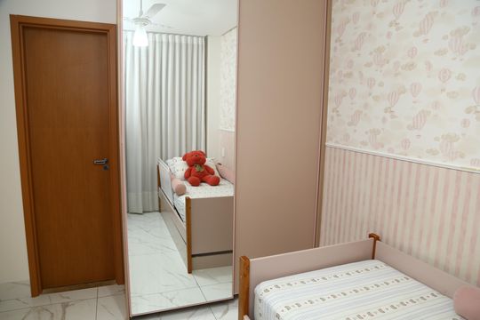 Quarto 1 de casa à venda com 3 quartos, 180m² em Vila Jardim Vitoria, Goiânia
