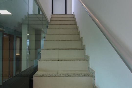 Escada de apartamento à venda com 3 quartos, 105m² em Santa Branca, Belo Horizonte