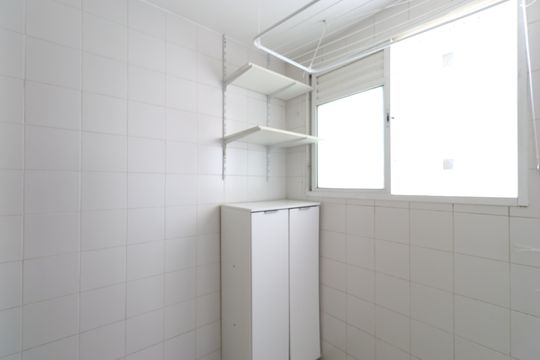 Área de Serviço de apartamento para alugar com 4 quartos, 126m² em Vila Romana, São Paulo