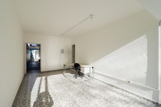 Casa para alugar com 6 quartos, 350m² em Jardim das Laranjeiras, São Paulo