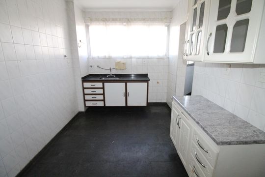 Cozinha de apartamento para alugar com 3 quartos, 105m² em Jardim das Industrias, São José dos Campos
