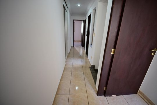 Casa para alugar com 4 quartos, 240m² em Nova Suiça, Goiânia