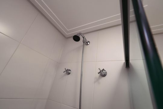 Banheiro Social de apartamento à venda com 3 quartos, 85m² em Ipiranga, São Paulo