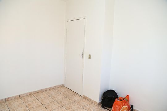 Quarto do Andar superior de casa para alugar com 2 quartos, 75m² em Parque Atheneu, Goiânia