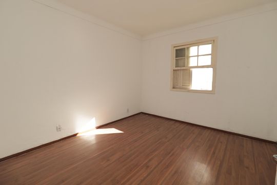 Quarto 1 de apartamento para alugar com 2 quartos, 81m² em Vila Deodoro, São Paulo
