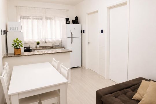 Sala de apartamento para alugar com 1 quarto, 35m² em Portão, Curitiba