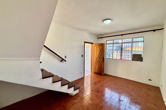 Sala de casa à venda com 3 quartos, 120m² em Vila Rio Branco, São Paulo
