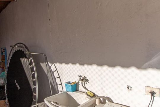 Área de Serviço de casa para alugar com 2 quartos, 90m² em Vila Isolina Mazzei, São Paulo