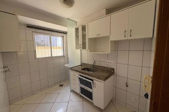 Cozinha de apartamento para alugar com 2 quartos, 92m² em Dona Clara, Belo Horizonte