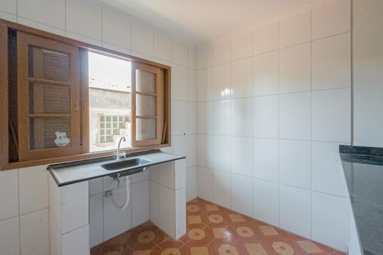 Sala/Cozinha de casa para alugar com 2 quartos, 97m² em Jardim Três Marias, São Paulo