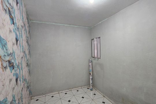 Quarto de casa para alugar com 1 quarto, 70m² em Rochdale, Osasco