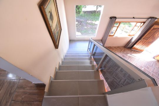 Sala 2 de casa para alugar com 4 quartos, 330m² em Santo Inácio, Curitiba