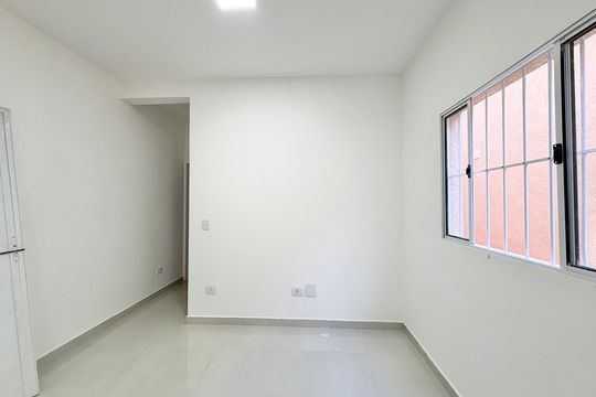 Casa de Condomínio para alugar com 1 quarto, 60m² em Jardim Mangalot, São Paulo