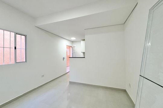 Sala de casa de condomínio para alugar com 1 quarto, 60m² em Jardim Mangalot, São Paulo
