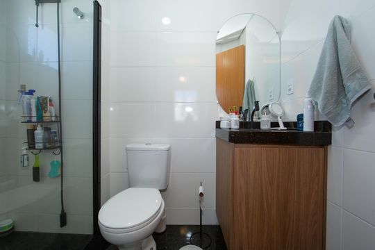 BANHEIRO2 de apartamento à venda com 2 quartos, 52m² em Salgado Filho, Belo Horizonte