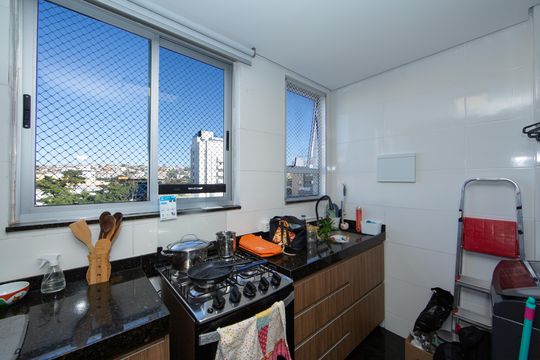 COZINHA de apartamento à venda com 2 quartos, 52m² em Salgado Filho, Belo Horizonte