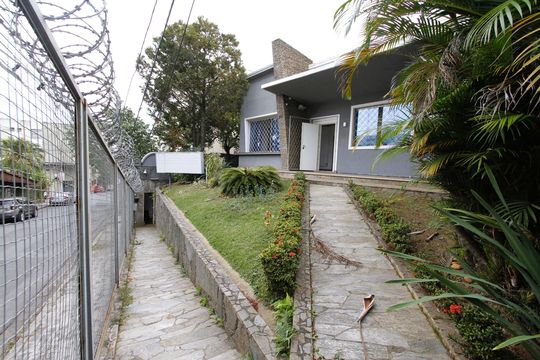 Casa à venda com 4 quartos, 380m² em Prado, Belo Horizonte