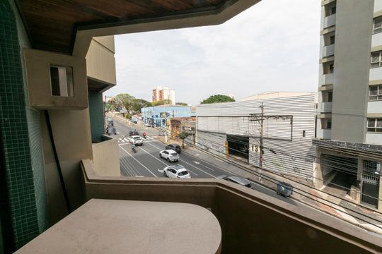 Varanda da sala de apartamento para alugar com 1 quarto, 65m² em Bosque, Campinas