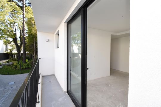 Sacada da Suíte de casa de condomínio à venda com 2 quartos, 126m² em Guabirotuba, Curitiba