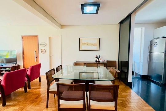 Apartamento à venda com 4 quartos, 150m² em Lourdes, Belo Horizonte