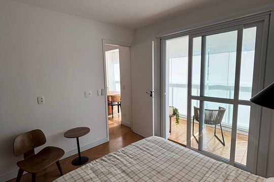 Quarto de apartamento à venda com 1 quarto, 64m² em Pinheiros, São Paulo