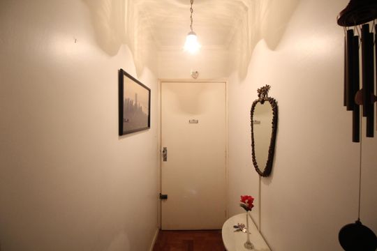 Hall de entrada de apartamento à venda com 3 quartos, 90m² em Higienópolis, Porto Alegre