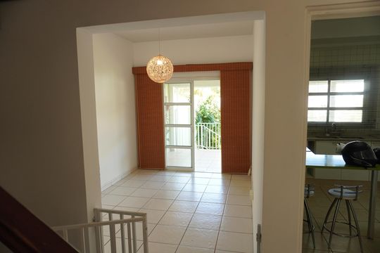 Sala 2 de casa de condomínio para alugar com 3 quartos, 150m² em Jardim Bandeirantes, São Carlos