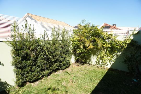 Varanda de casa de condomínio para alugar com 3 quartos, 150m² em Jardim Bandeirantes, São Carlos