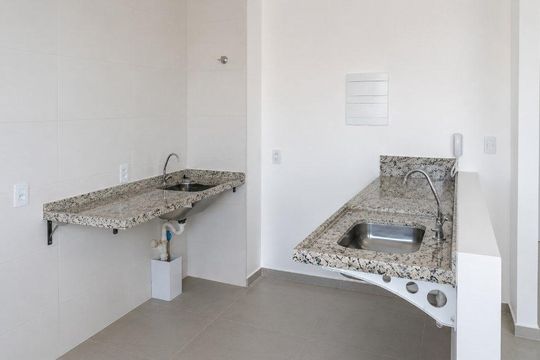 Cozinha de apartamento à venda com 1 quarto, 24m² em Nova Suíça, Belo Horizonte