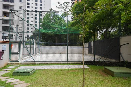 Beach Tênis  de apartamento para alugar com 3 quartos, 68m² em Vila Suzana, São Paulo