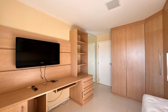 Quarto 1 de apartamento para alugar com 3 quartos, 110m² em Barra da Tijuca, Rio de Janeiro