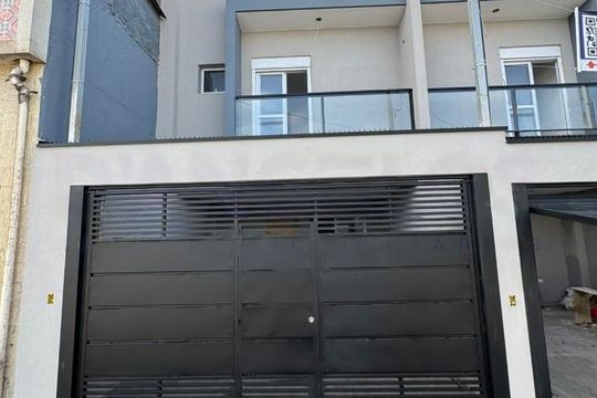 Foto 01 de casa à venda com 3 quartos, 90m² em Vila Ivone, São Paulo