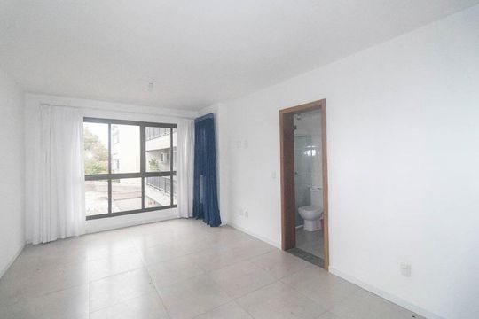 Quarto de apartamento para alugar com 1 quarto, 49m² em Santana, Porto Alegre