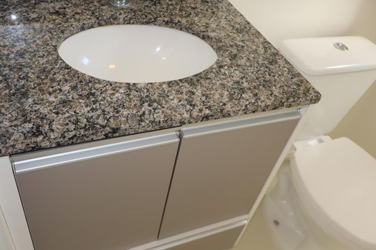 Banheiro de apartamento para alugar com 1 quarto, 40m² em Jardim Avelino, São Paulo
