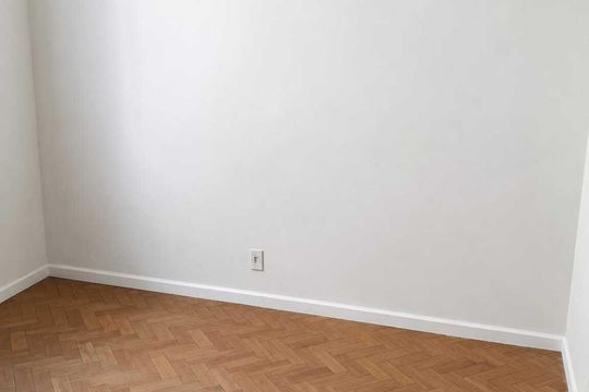Quarto 2 de apartamento para alugar com 2 quartos, 58m² em Olaria, Rio de Janeiro