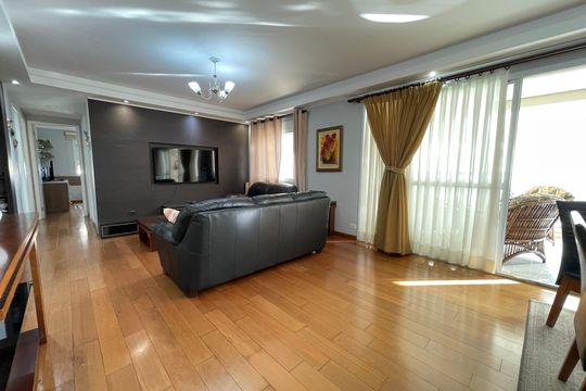 Sala de apartamento para alugar com 3 quartos, 134m² em Jardim Olympia, São Paulo