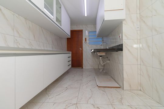 Cozinha de casa à venda com 2 quartos, 82m² em Jardim Humaita, São Paulo