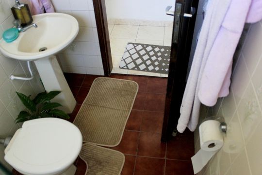 Banheiro social  de casa à venda com 3 quartos, 140m² em Jardim Vila Galvao, Guarulhos