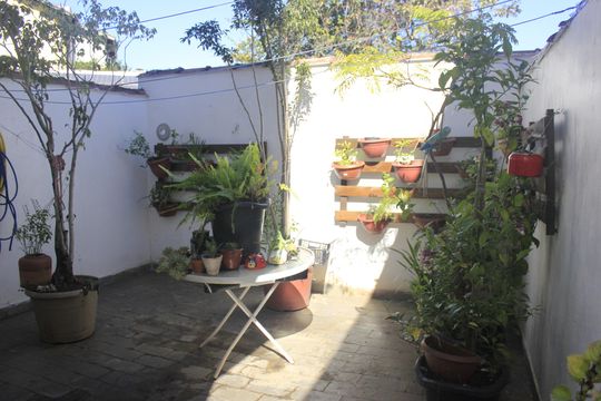 Lavanderia e Quintal  de casa à venda com 3 quartos, 140m² em Jardim Vila Galvao, Guarulhos