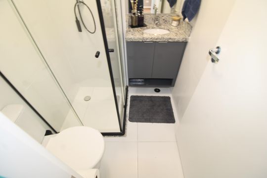 Banheiro de apartamento à venda com 1 quarto, 30m² em Vila Pauliceia, São Paulo