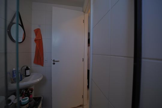 Banheiro de apartamento à venda com 2 quartos, 42m² em Vila Penteado, São Paulo