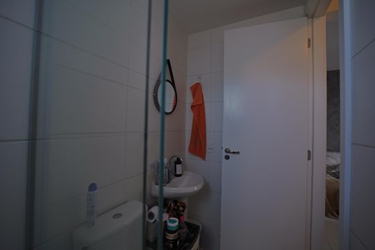 Banheiro de apartamento à venda com 2 quartos, 42m² em Vila Penteado, São Paulo