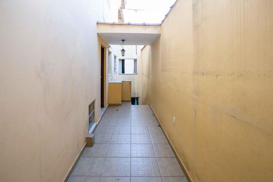 Área comum de casa para alugar com 3 quartos, 150m² em Taboão, Diadema