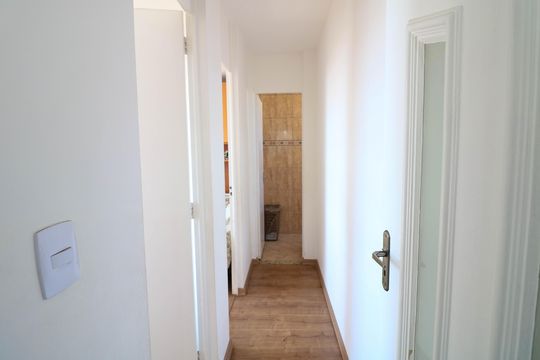 Corredor de apartamento para alugar com 2 quartos, 60m² em Jardim Santa Josefina, São Paulo