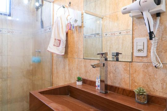 Banheiro de apartamento para alugar com 2 quartos, 60m² em Jardim Santa Josefina, São Paulo
