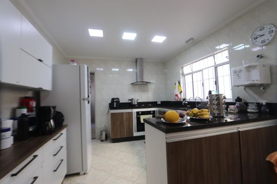 Cozinha de casa à venda com 3 quartos, 196m² em Vila Lucia, São Paulo