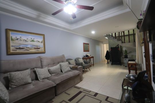 Sala de casa à venda com 3 quartos, 151m² em Vila Lucia, São Paulo