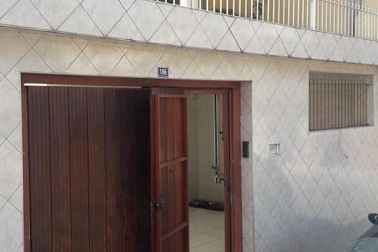Fachada de casa para alugar com 2 quartos, 70m² em Vila Trabalhista, Guarulhos